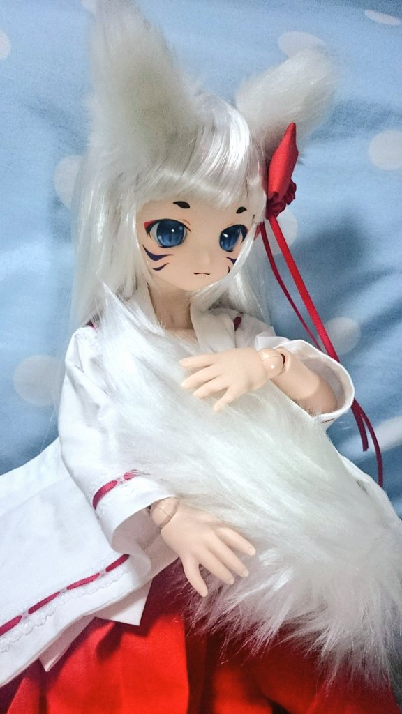 #深夜のドール撮影60分一本勝負 
お題【よこをむく】
よこ?ななめ?('◉ω◉` ) 