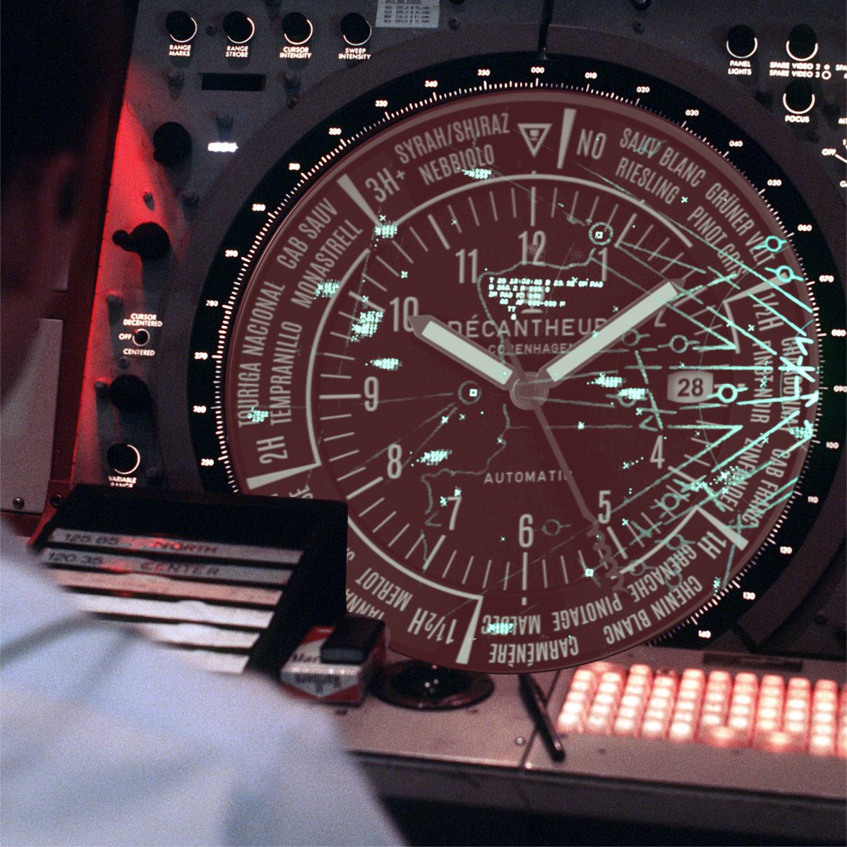 decantheure's tweet image. Picking up signals: Incoming wine! #wine #radar #technologybless