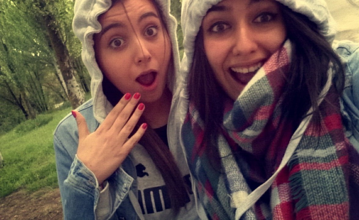 ireeene15_'s tweet photo. Felices 17 AMIGA ¡Te quiero mucho y muy fuerte! 🍀💘💖😈👭 @sofiaa_alcazar https://t.co/69FOI74Mys