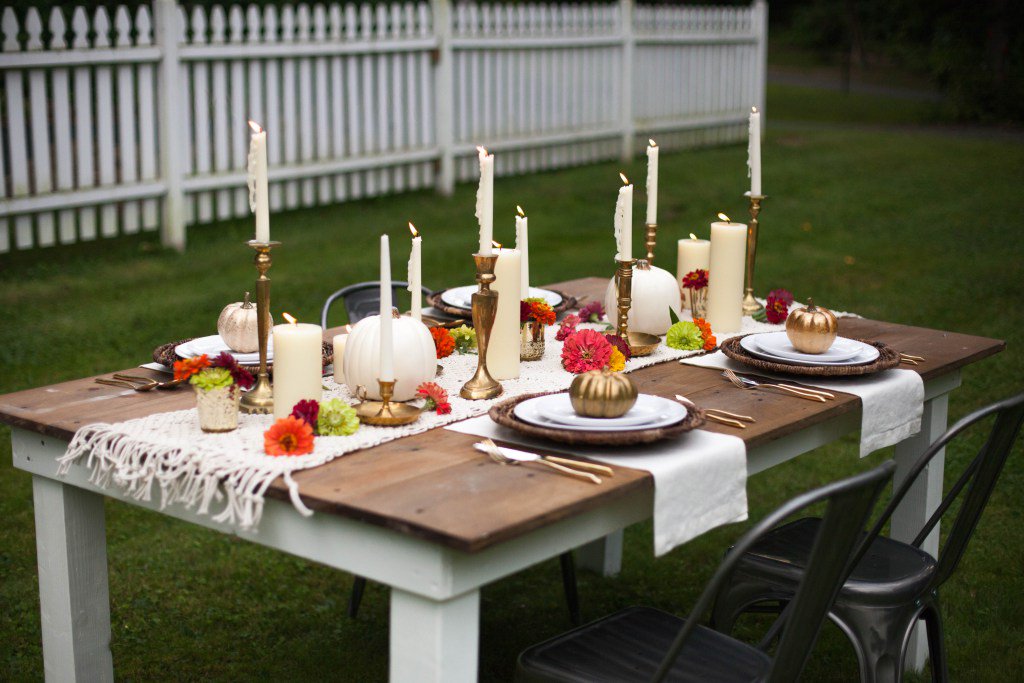 laurmcbrideblog's tweet photo. Fall Farmhouse Tablescape Perfection with @worldmarket! #ad https://t.co/c2WXlJE22k #FallHomeRefresh #farmhousestyle https://t.co/2Dkn5tgf2I
