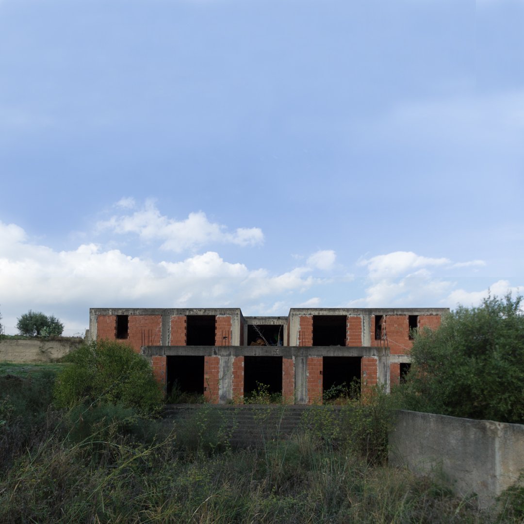 incompiuto's tweet image. Centro polifunzionale, Santa Teresa di Riva (ME) #unoperaalgiorno #archivio #opereincompiute #incompiuto #instagram ow.ly/rukP3076uJ4