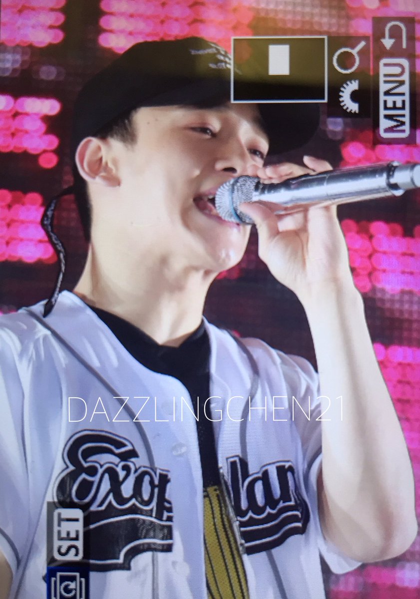 dazzlingchen21's tweet photo. 170212 hk preview #종대 #CHEN #첸 #EXO #김종대 #엑소 https://t.co/OH56JDB3D2