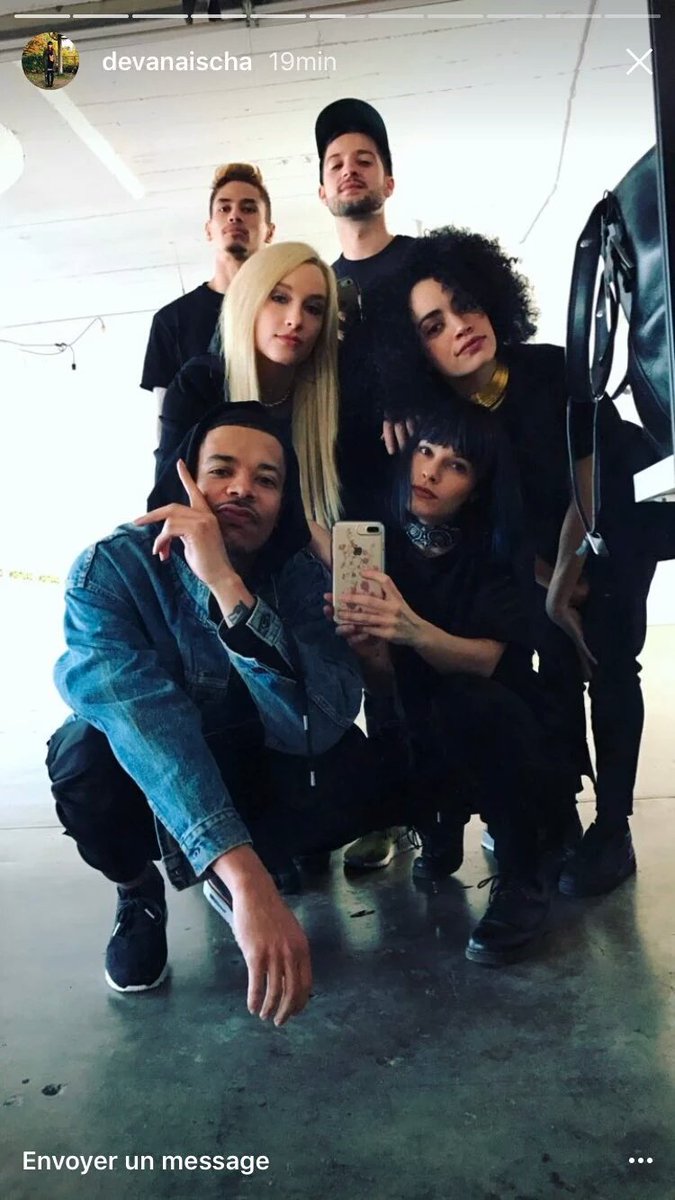 javiipurpose's tweet photo. Beautiful photo just like everyone I love them so much #devanaischa #jrabon #christinachandler #elysandraquiñones 😍❤ https://t.co/AwyI5JvK3V