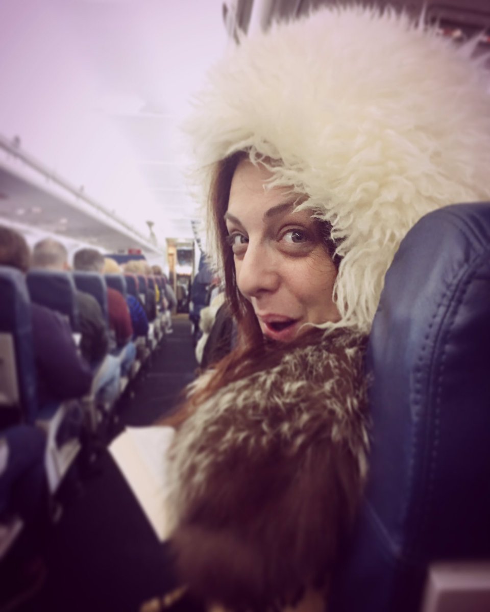 Minnie_Tonka's tweet photo. My #ShowbizSister &amp; #TravelPartner since 2004, Darlinda! Our 13th #Burlesque Anniversary is this week! #TheSchlepSisters #SchlepMagic #Love https://t.co/RHK3YuuANf