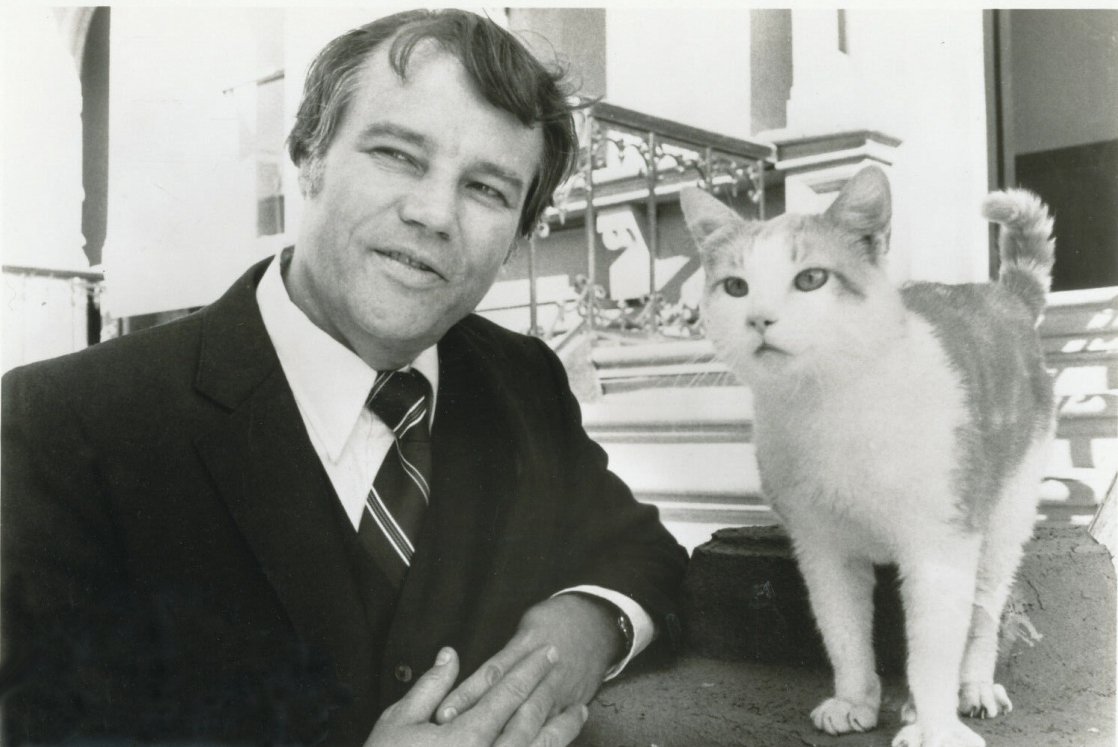 MITCHELL!
Happy birthday to Joe Don Baker. 