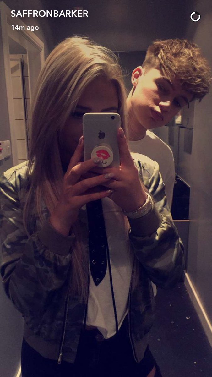 aimee_mae13's tweet photo. I ship them they would be so cute who agrees☺️❤ @imSaffronBarker @Harvey #sarvey #haffron https://t.co/8lOzBnn2px