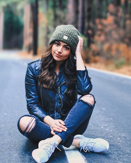 Ashleadorable's tweet image. &quot;I&apos;m trying to remember you and let you go at the same time.&quot;
💎💜