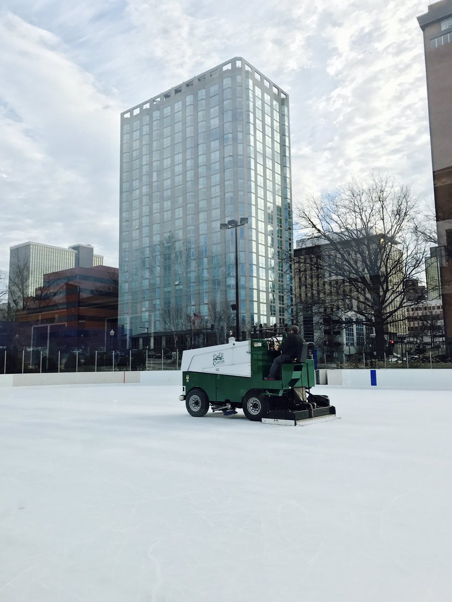 CenterIceBrew's tweet photo. Come hangout with us at Shaw Park for the 2017 @FrozenCupSTL hockey tournament. #ShutoutAutism https://t.co/tFXz6BH9Ex