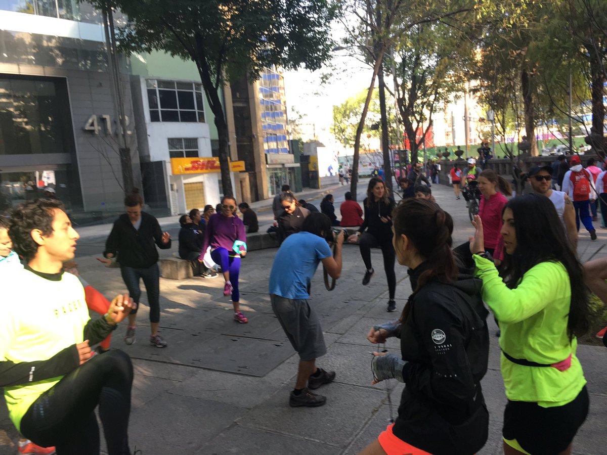 Dianape16's tweet photo. JUST DO IT SUNDAY?? Nosotros sí!!! 👊🏼#shankharc #zoomrc https://t.co/fYrRKShmBn