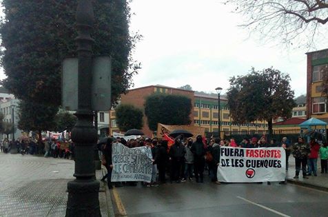 NalonAntifa's tweet photo. Cientos de persones na manifestación ayeri en La Felguera glayando ¡NON AL FACISMU! #AntifascistesEnLlucha https://t.co/KvJv9vLLUs