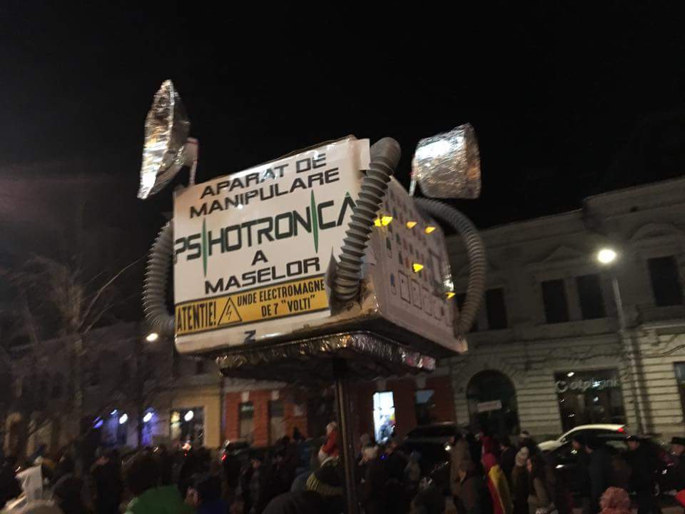 Marilena_IS's tweet photo. Atenție la undele de manipulare… #psihotronice #protestRomania
foto #depenet https://t.co/Qd2GtpBlp8