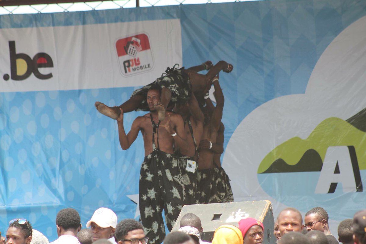AmaniFestival's tweet photo. le Grp #Fire_Dance habitué du #Saana nous expose leur talent à la deuxième scène. quel talent magnifique. #Amanifest2017   #GOMA  #Congo https://t.co/Cuh5tRFhv9