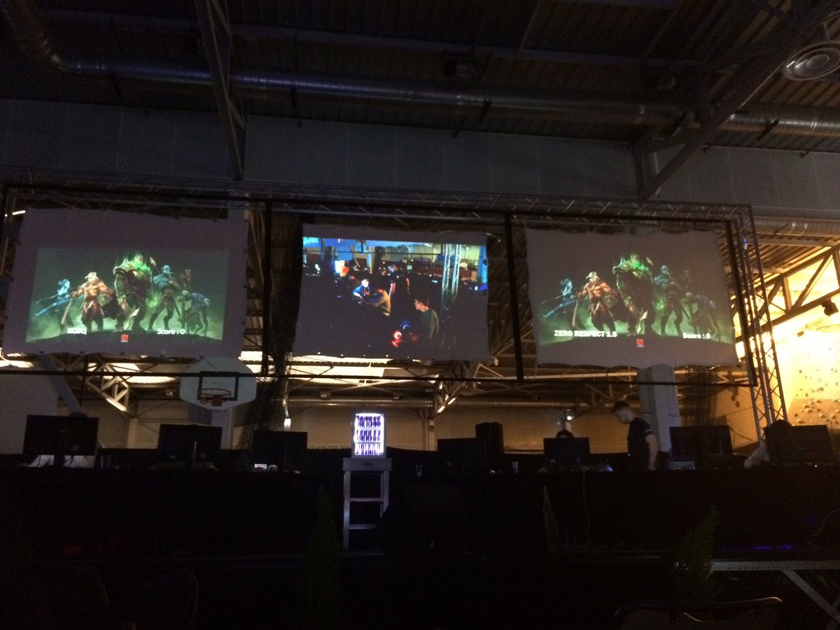FoDorian's tweet photo. Finale Dota2 #insalan #Froggedtv #dota2 https://t.co/VOQN3Vl5IW