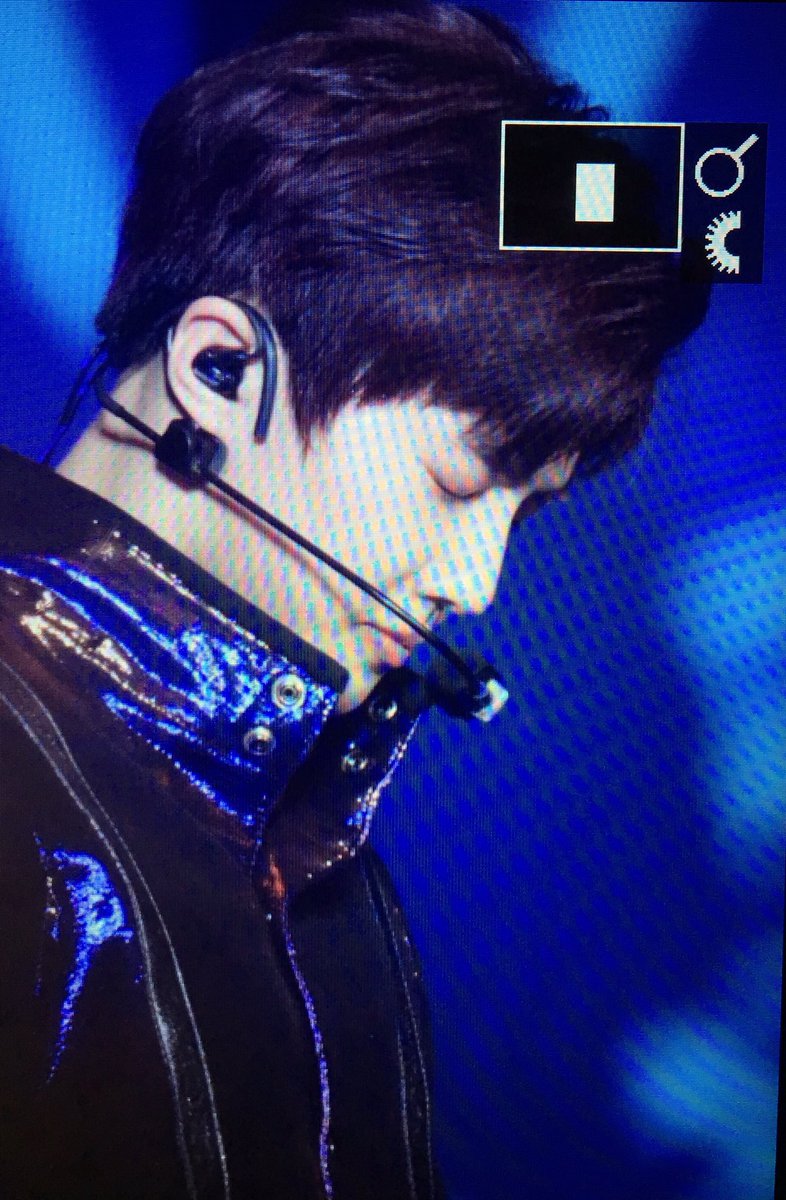 king_son_9192's tweet photo. 170212 홍콩콘서트 #SUHO https://t.co/CXskOuSUuG
