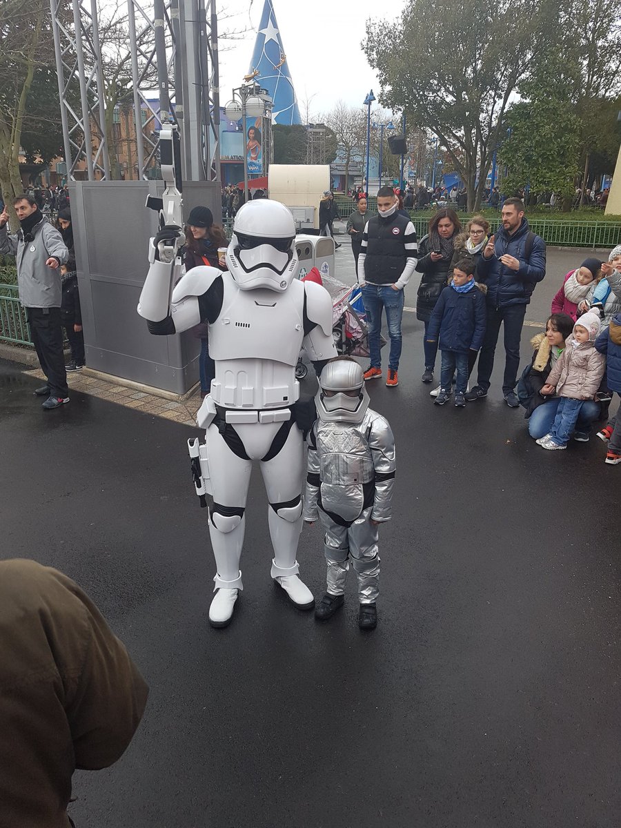 AndyFowler78's tweet photo. Alfie in command #facetheforce https://t.co/RuYiVnzEi6