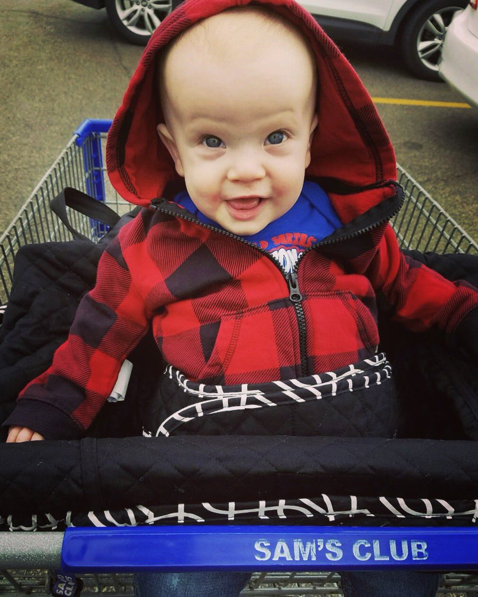 SamanthaMiedema's tweet image. Waiting for his favorite third baseman to report @KrisBryant_23! Chase can't wait for the Cubbies. #9mos #lovesthecubbies #kb