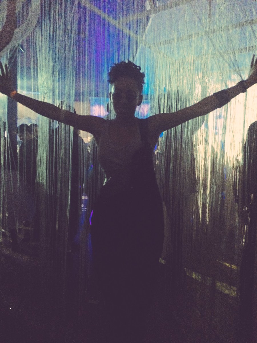 JLeslieMonique's tweet photo. Last night vibes. #vamstudio #wndrlnd #chicago #90sfashion #diychicago #chicagodiy #rutcorp #vam #vamstudios https://t.co/zVpmpLbt94