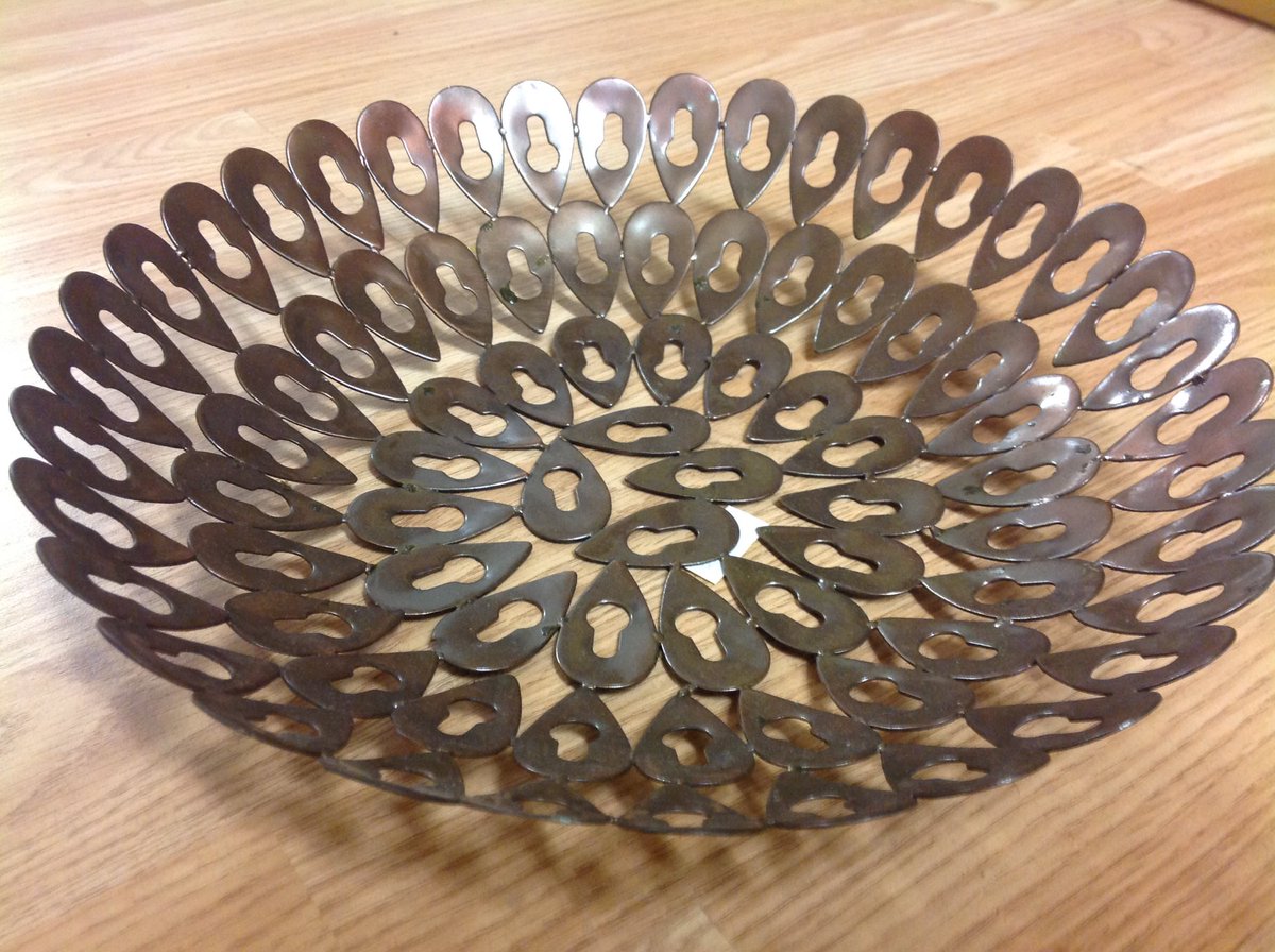 trade_fayre's tweet image. Genius!  
#upcycled fruit bowl made from #keylocks
#fairtrade and #unusual #gifts in #ilfracombe
