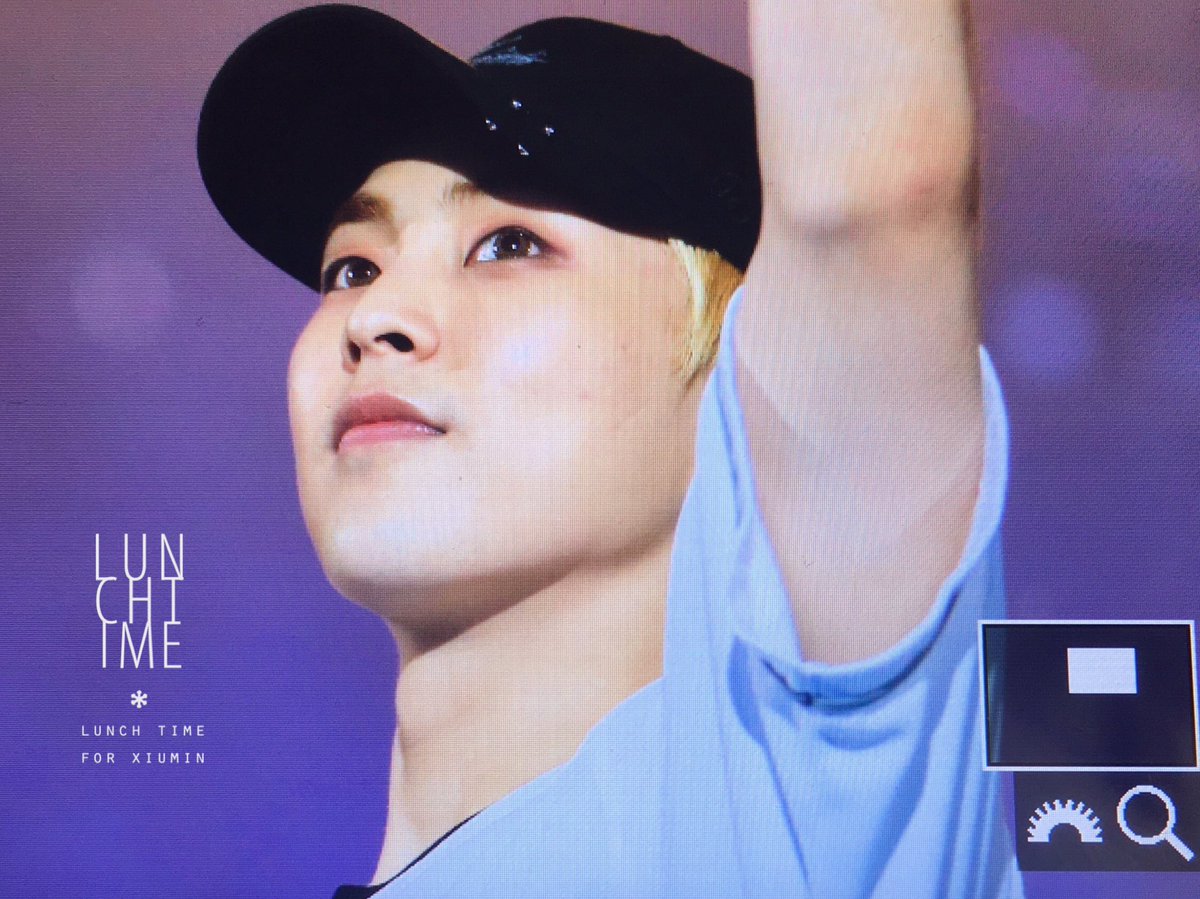 LUNCHTIME's tweet photo. 170212 홍콩엑소디움 #민석 #시우민 #XIUMIN https://t.co/AOhWiJ5o9M