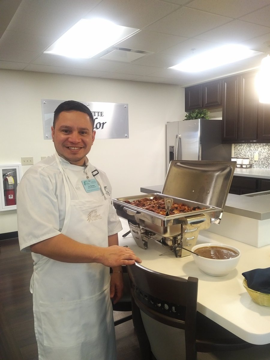 WillowsatFF's tweet photo. Stop by our Community Open House today from 1-3pm to meet our chef and experience our fine dining services! #TrilogyDifference https://t.co/jnnxQSrIuO