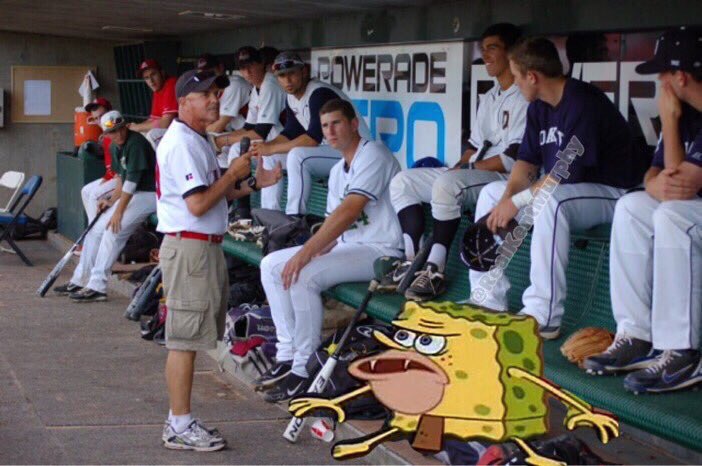 TheBsblr's tweet image. When you're on deck and you can't find your helmet 😂😂😂