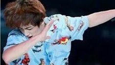 MuiZadrot's tweet photo. Когда включили BTS-"NOT TODAY": https://t.co/LxvLD8uRD4