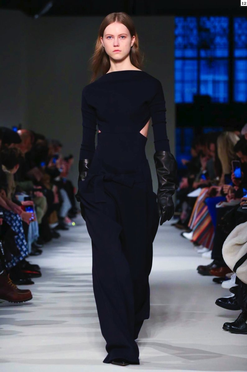VB_collections's tweet photo. #VB_Collections
❤️ New collection #VBAW17 ❤️
#VictoriaBeckham @victoriabeckham https://t.co/LGwJ2xjaVA