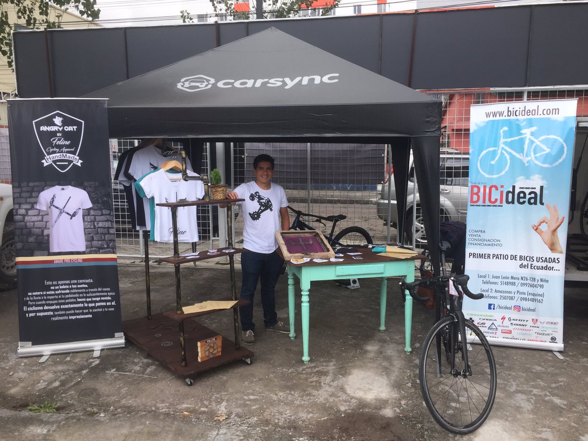 FelineEcuador's tweet photo. Ya pueden visitarnos en la casa abierta de BiciDeal en la Juan León Mera y La Pinta. 😁 #angrycat #screenprint #cyclingwear #tshirt #handmade https://t.co/Ymju9yaR8E