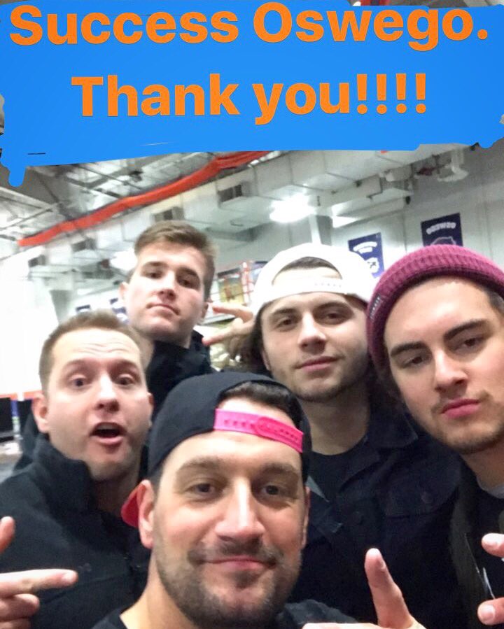 soundmvmt's tweet photo. Oswego-u were legit last night! Thanks for rockin with us till the very end.Can't wait till next time!
#winterbash17 #soundmvmt #oswego https://t.co/HKGAO6XjOp