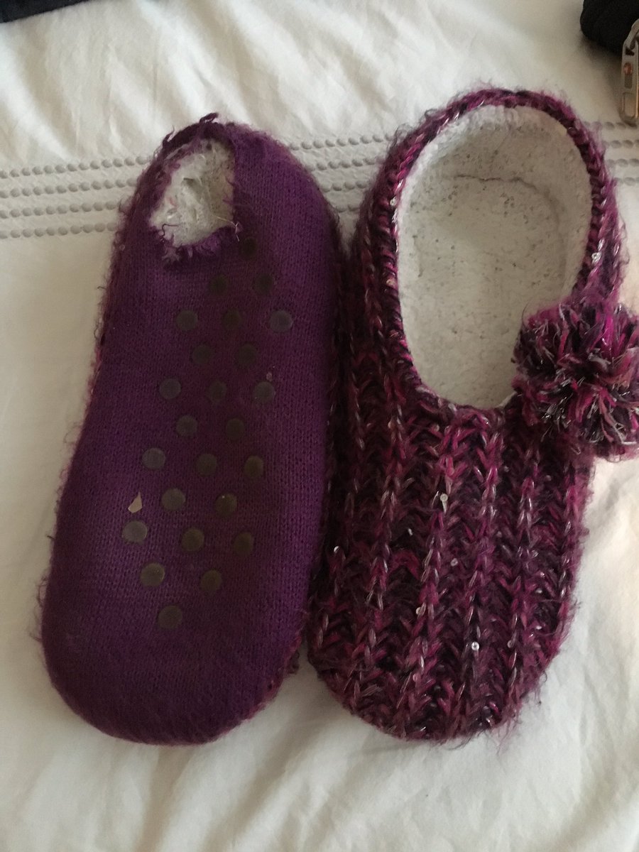 sharonlbourne's tweet photo. I've only been wearing these occasionally since Xmas yet they have a huge hole in the sole :(( @FatFace #coldfeet https://t.co/D1cGdWOXsU