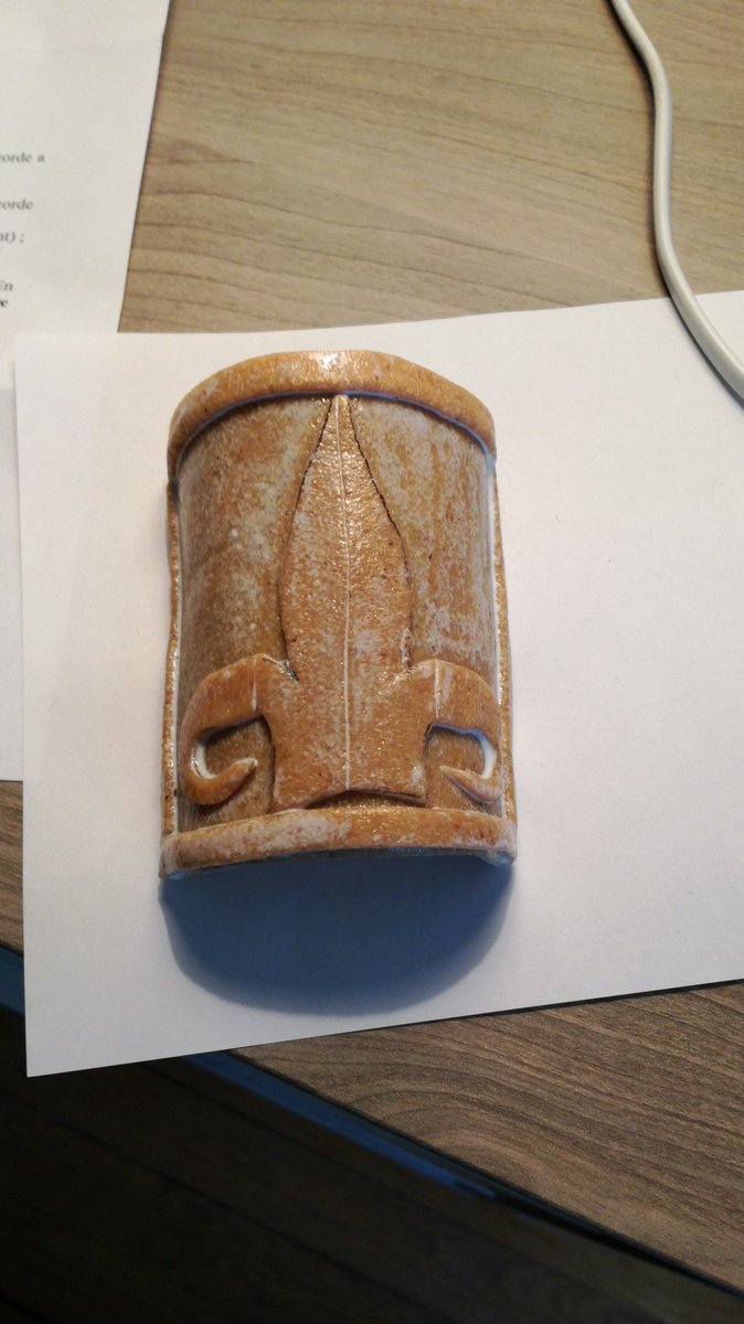 sylvastirio's tweet photo. 1er craft worbla! @YnoteceCosplay Merci! https://t.co/iq8ffUCyaL