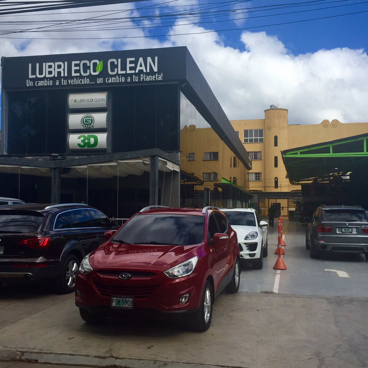 LubriEcoClean's tweet photo. Blvd. Los Próceres, atrás de Restaurante Friday's, frente a la casa del ex presidente Maduro, dos cuadras después de Diario El Heraldo. https://t.co/3imZMBhC9x