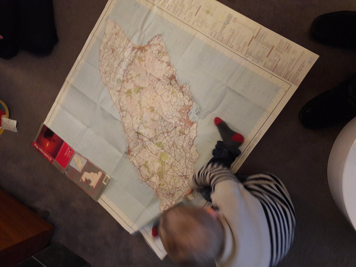 allancusack's tweet photo. @davidjenkinso11 got William studying the TT course. Think he wants to race it one day. https://t.co/zKXe13rVUH