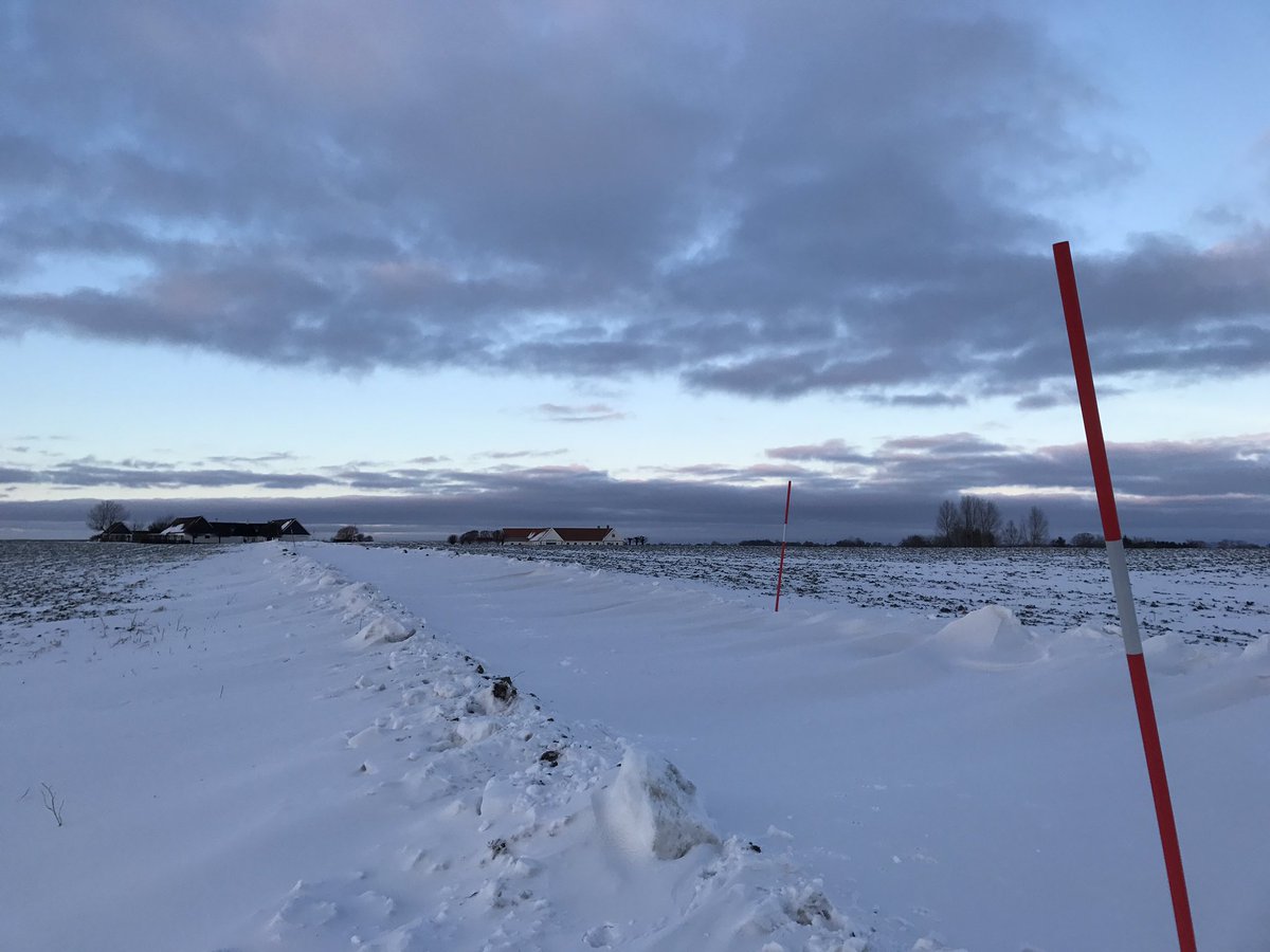 -Jag är insnöad
-Nähä?!
-Joho
-Men det är ju ingen snö?!?
-Nä, just det...