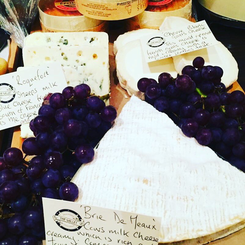 TheBubblyWineCo's tweet photo. Proud to work with the fabulous @GalleyDeli once again on a wonderful cheese board to match our wines #CheadleHulme #CheshireWineTasting https://t.co/GpgLCNmWV1