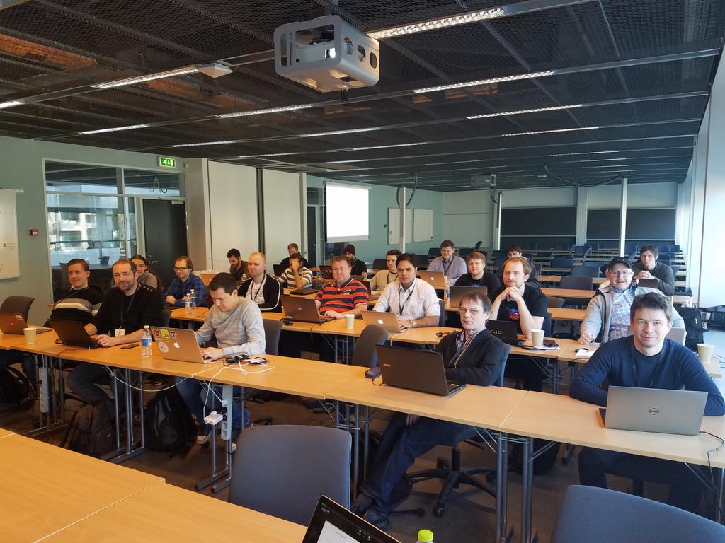 josepheames's tweet photo. Starting my workshop on migrating @angular #ngvikings https://t.co/lhwYngWIK6