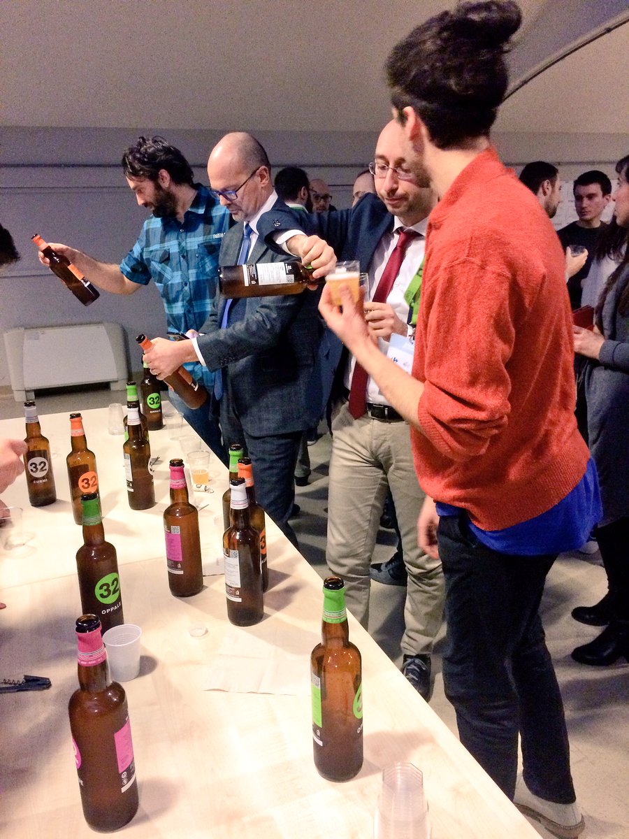 treatabit's tweet photo. Qual รจ il modo migliore per aspettare il verdetto dei giudici di #swtorino? Una buona birra @32Viadeibirrai ๐ป #cheers https://t.co/foqMprHXcL