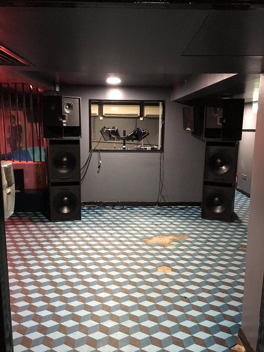 ApronRecords's tweet photo. Guestlist is maxed out! 
All y'all that RSVP'd pls check your inbox for the address!

Arrive early to avoid disappointment !

@tpisound ! 😬 https://t.co/egUhC1BZie