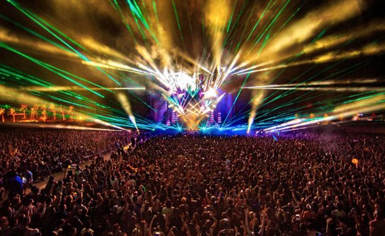 ButDansLaVie's tweet photo. Je veux aller à Coachella avec mes potes au moins une fois dans ma vie 😍🙏🌴 https://t.co/3COVTHJuxO