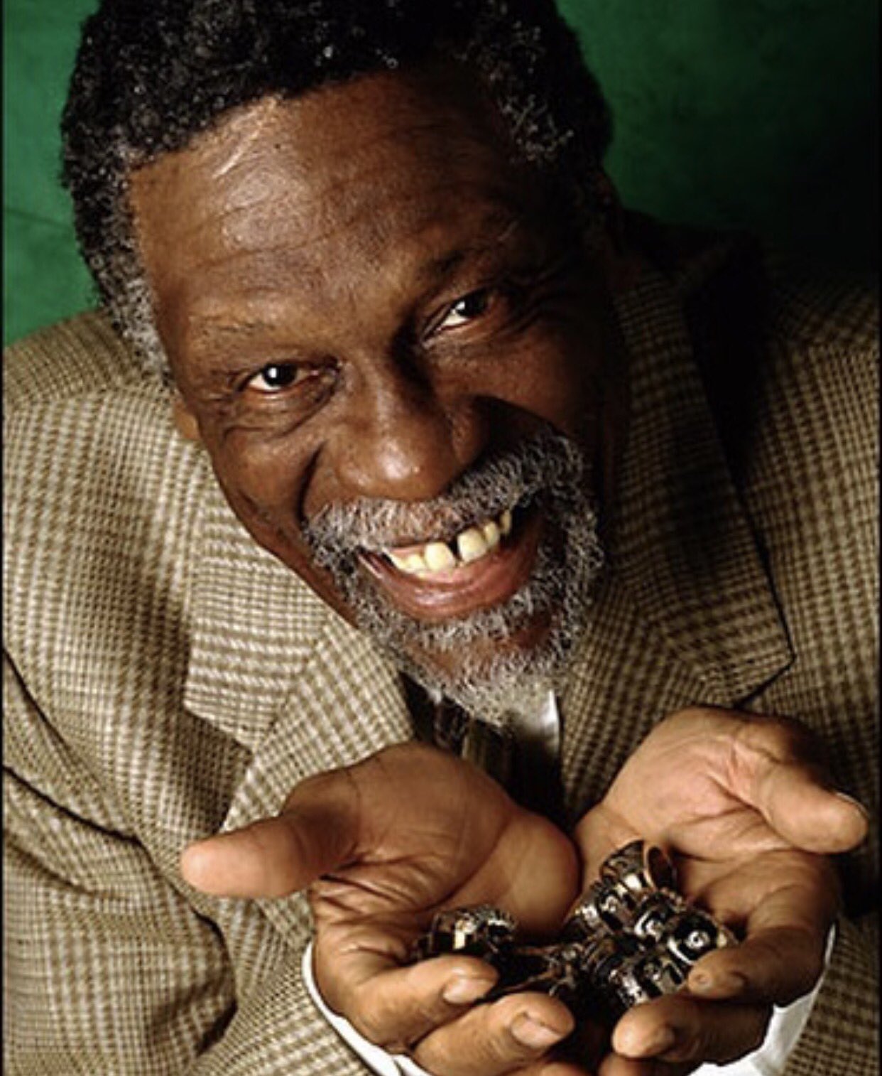 Happy birthday to Bill Russell! 

13 years, 11 rings 