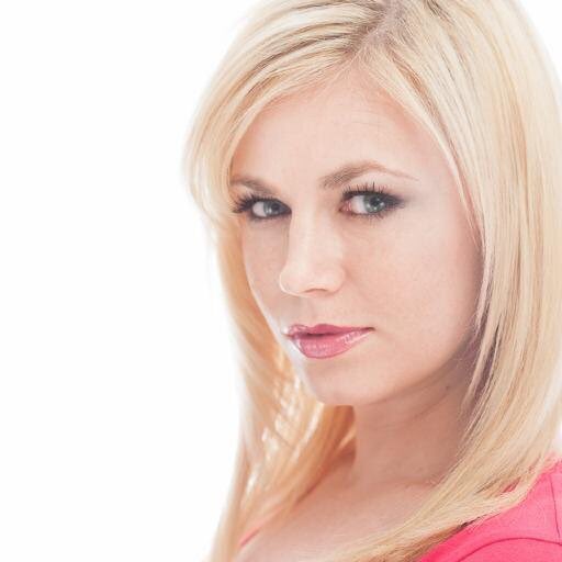 deadofnightff's tweet photo. We can announce our first guest online judge, the super talented @JessicaCameron_. So don't delay, SUBMIT today. https://t.co/eWRV4OsDNo https://t.co/DKK48FUVSz
