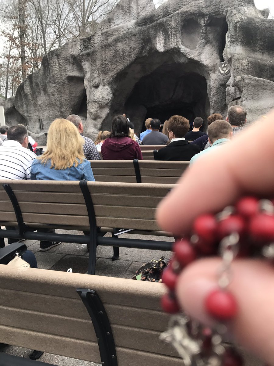 TheCatholicCast tweet picture