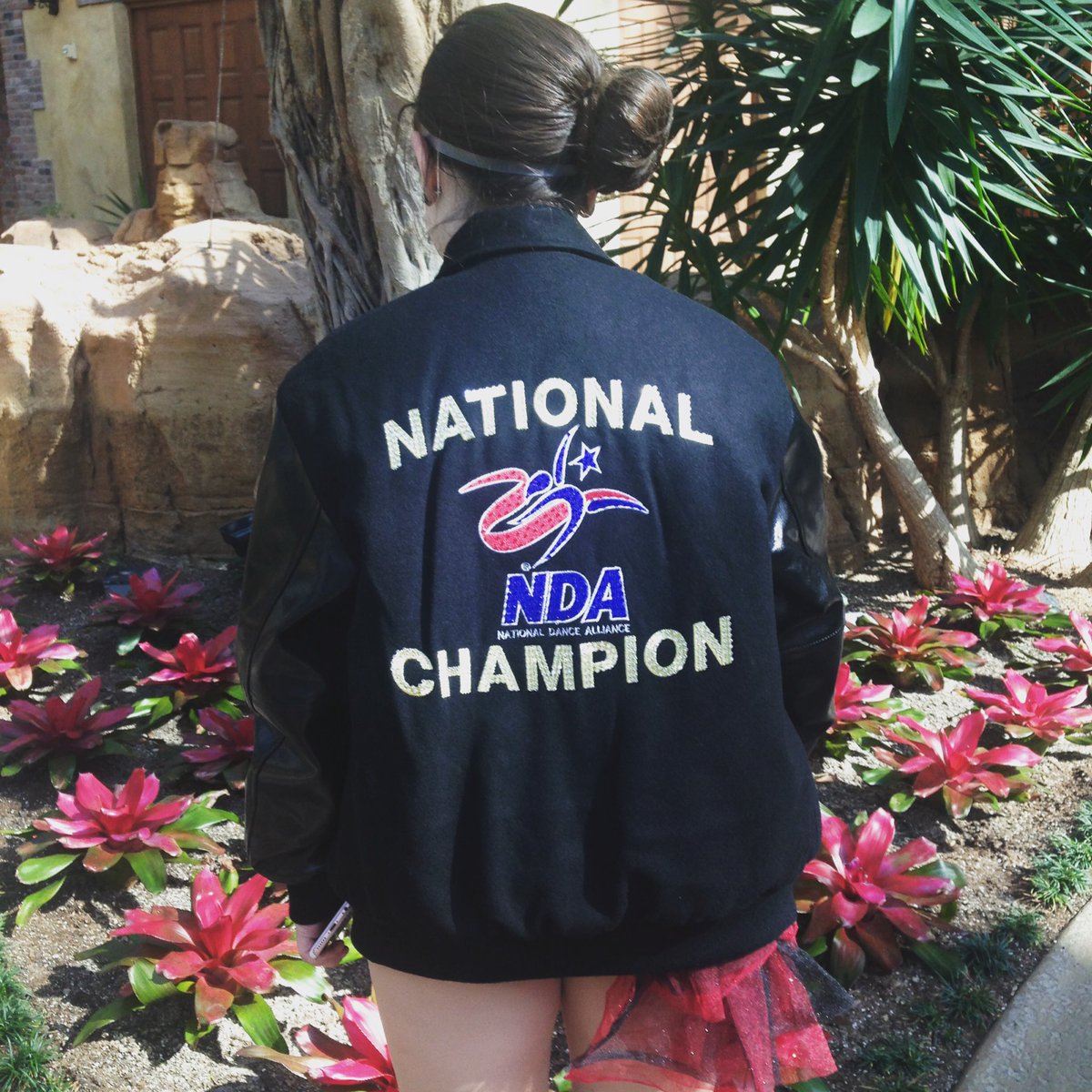 KeenerONiel's tweet photo. Savannah's dance team won 1st place!! https://t.co/oCeNZfX0nq