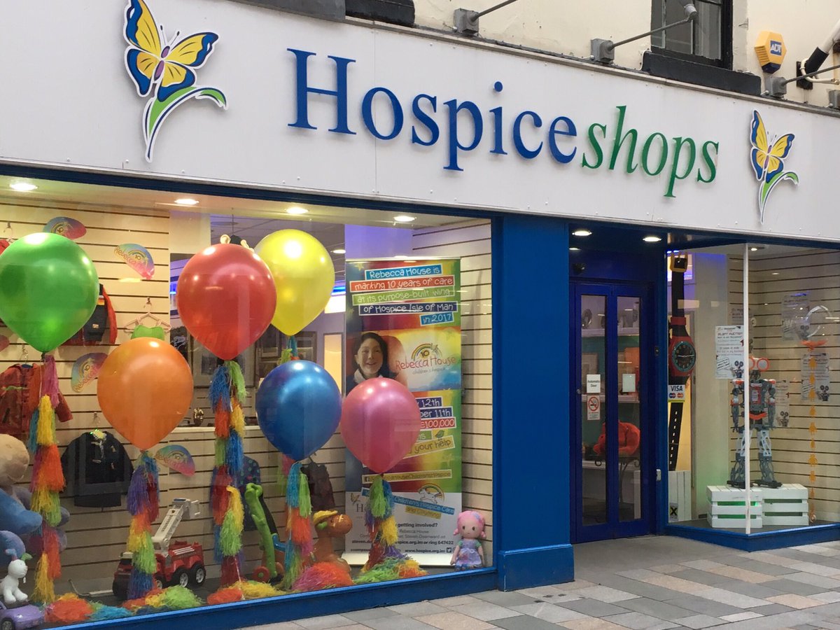 balloonsbeaut's tweet photo. Delighted to help Rebecca House with their new window display xx https://t.co/ygugwAHDi2
