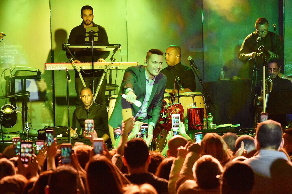 De dónde se reportan los #TeamVictorManuelle??  
-Menciona tu país _______________

#VictorManuelle #Latinos #Fanaticos #Fans