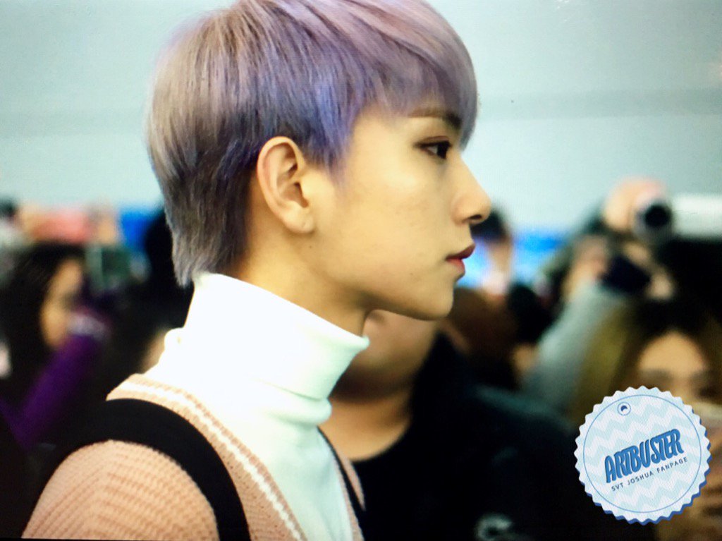 artbuster1230's tweet photo. 170213 포도슈아 일본으로 슝슝슝~✈️✈️✈️ #세븐틴 #조슈아 https://t.co/grha0l7vuq