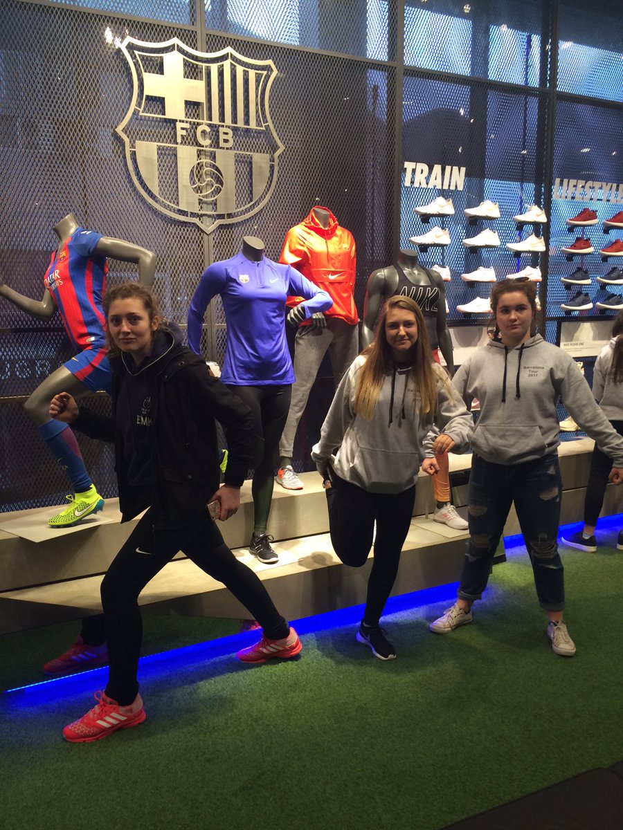 TeamAHSPE's tweet image. Barca shop #TeamModels