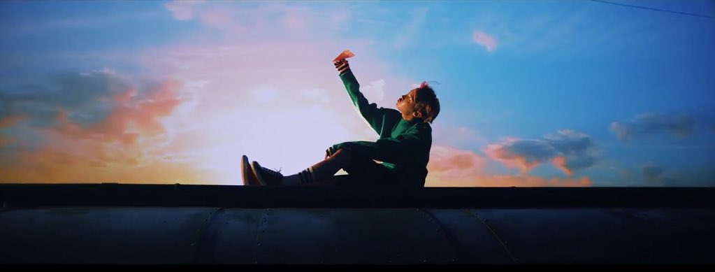 boogietaetae's tweet photo. This is the most beautiful thing I've ever seen and heard. @BTS_twt thank you for your music. https://t.co/VGtRLTeD7h