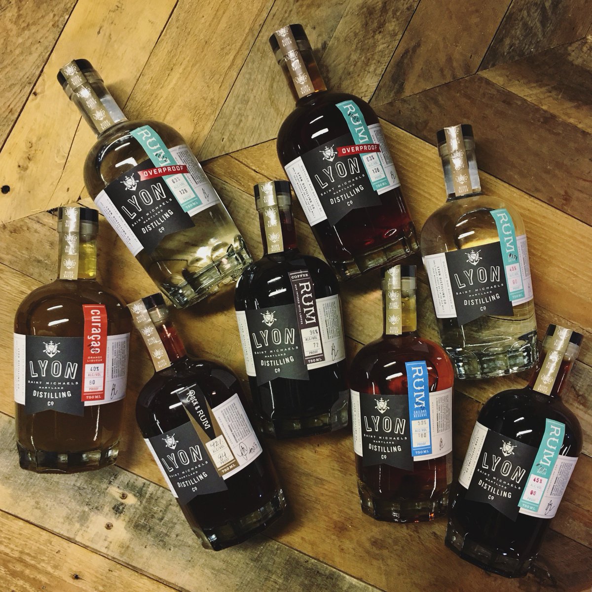 HershsPizza's tweet photo. Come taste all kinds of rum deliciousness with Lyon Distilling tomorrow at 6:30pm. #LyonDistilling #artisanalrum

https://t.co/Hn97yaEf5S https://t.co/I1XxKSpNQ3
