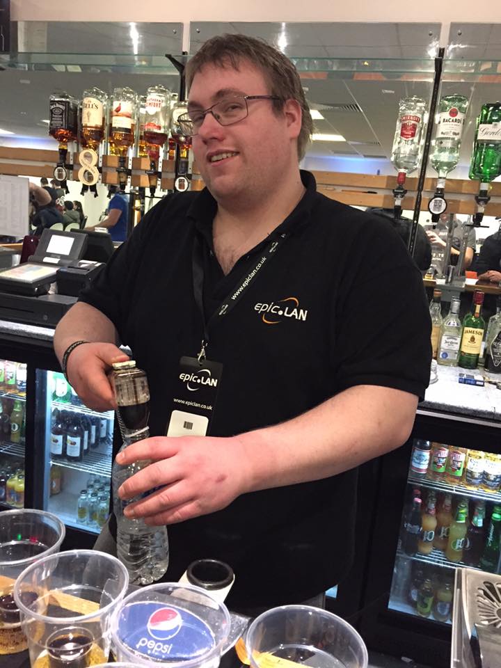 EPICLAN's tweet image. 15 min till #PhoenixUK talk show #CSGO #Dota2 ft @DuckMoriarty @FlakesTV @Doopzii @uF_Elliot @Zambrella101 &amp;amp; guests
twitch.tv/epiclan